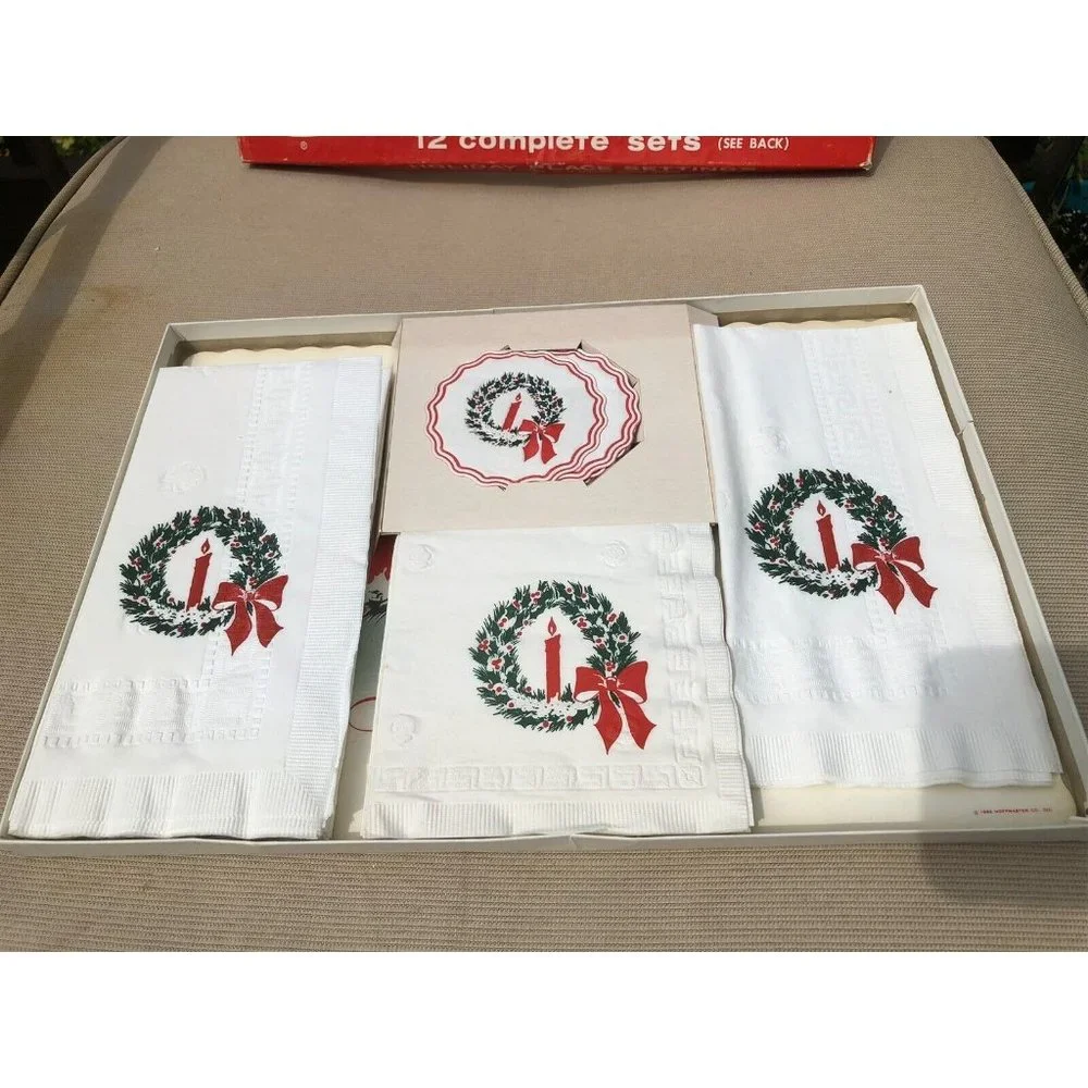 VINTAGE HOFFMASTER CHRISTMAS NAPKINS PLACEMATS COASTERS IN ORIGINAL BOX 1962